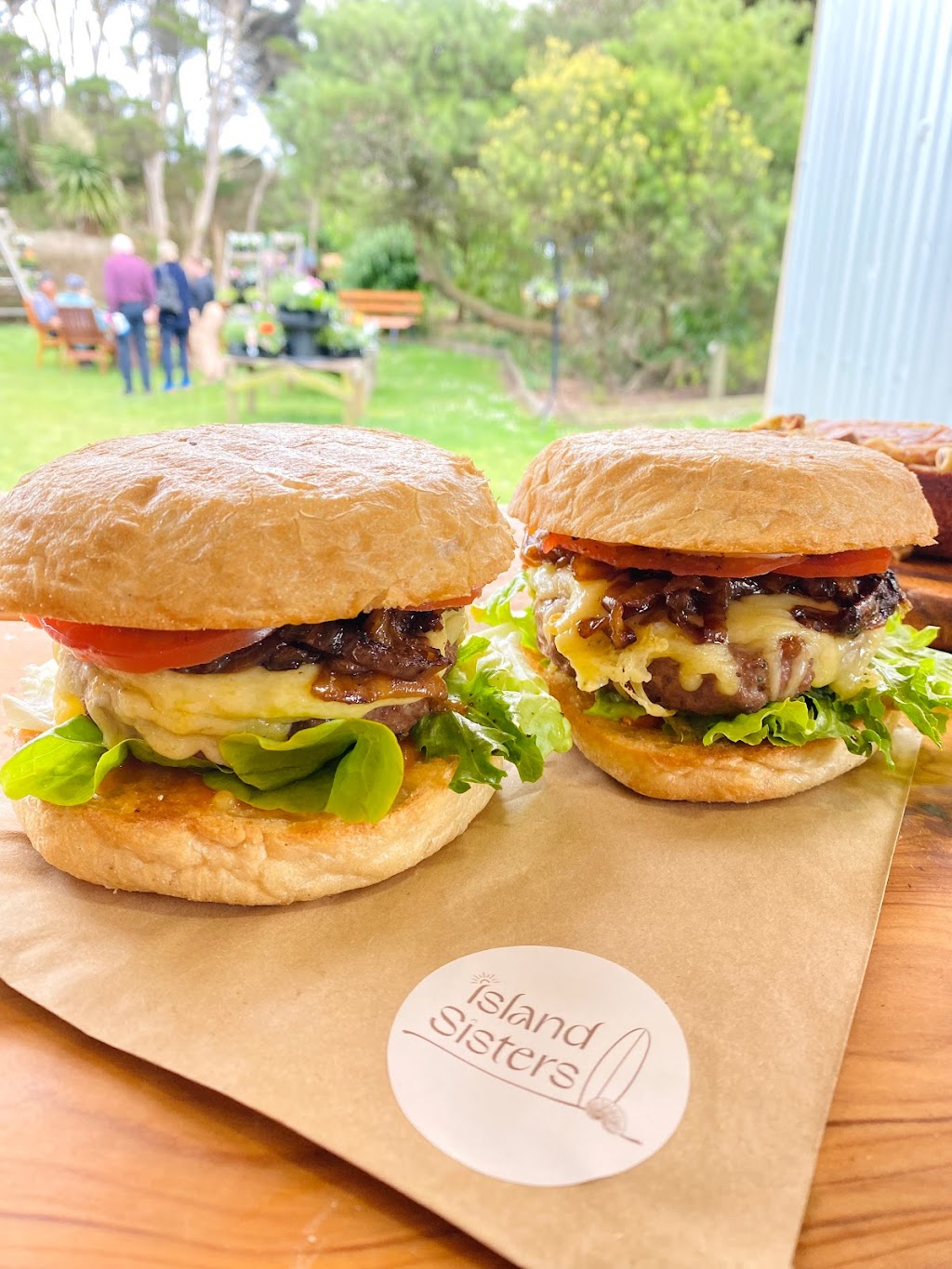 Island Sisters KI | Driveway 1, Racecourse Rd, Currie TAS 7256, Australia | Phone: 0402 607 644