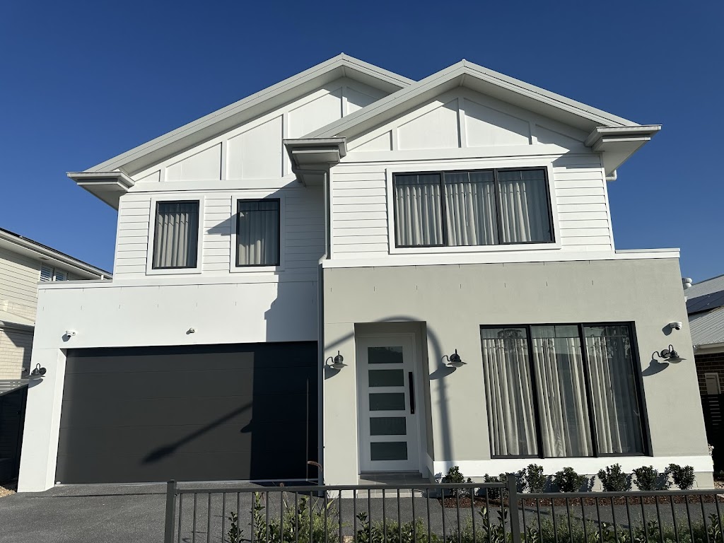 Domaine Homes Display Centre Menangle Park | 14 Subzero Cr, Menangle Park NSW 2563, Australia | Phone: (02) 8850 9184