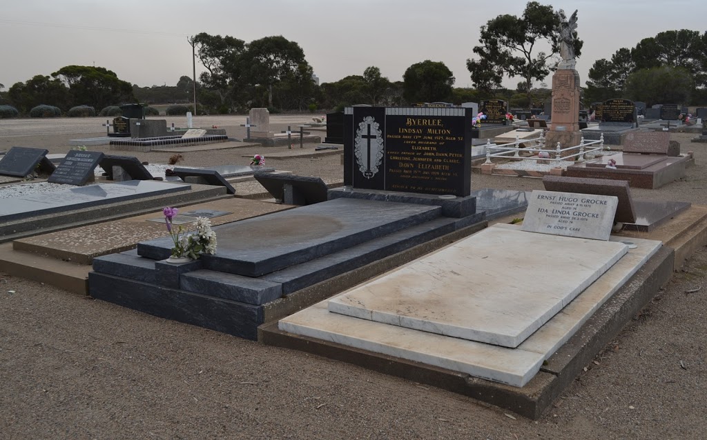 Karoonda Cemetery | 69 Bruce Rd, Karoonda SA 5307, Australia