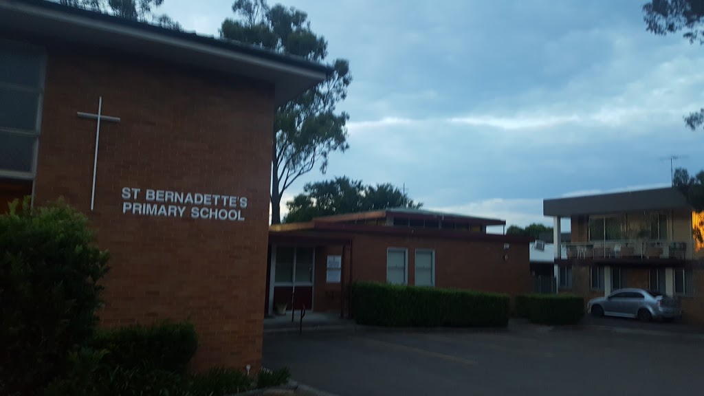 St Bernadettes Primary School | school | 8 Wheeler St, Lalor Park NSW 2147, Australia