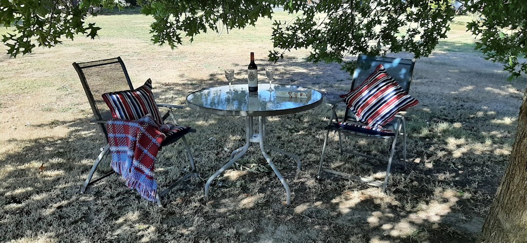 Pelycan Landing Country Retreat | 189 Swanpool-Lima Rd, Swanpool VIC 3673, Australia | Phone: 0411 495 922