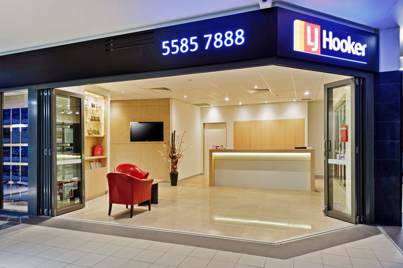 LJ Hooker Coomera | real estate agency | The Hub 5/90 Days Rd, Upper Coomera QLD 4209, Australia | 0755857888 OR +61 7 5585 7888