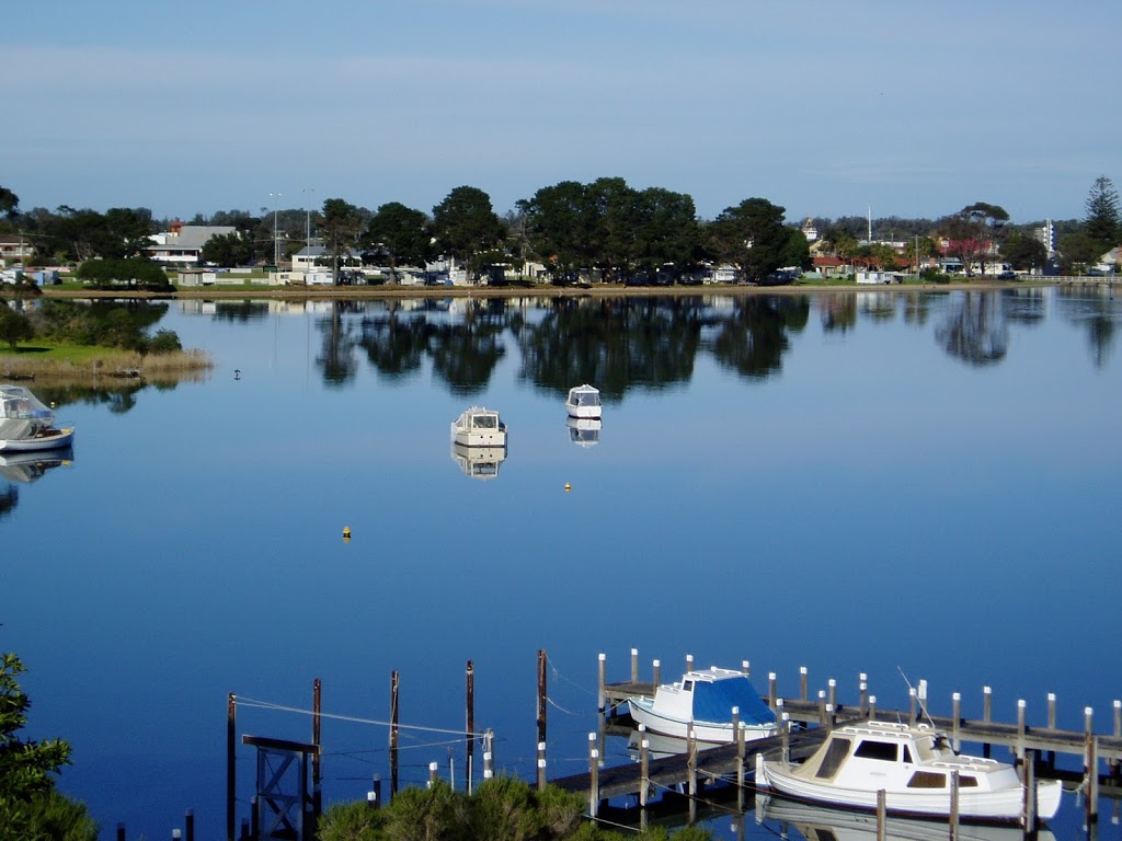 The Point - Waterfront Accommodation | 101 Carpenter St, Lakes Entrance VIC 3909, Australia | Phone: (03) 5156 2454