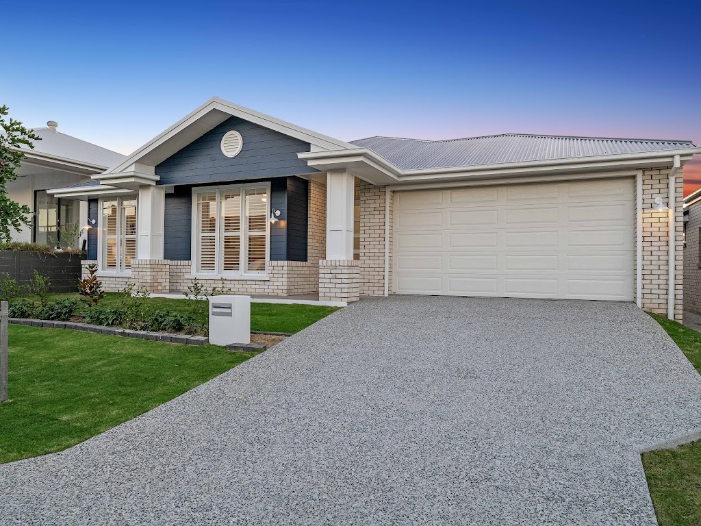 Vanya - Ray White | 1 Providence Parade, South Ripley QLD 4306, Australia | Phone: 0425 440 910