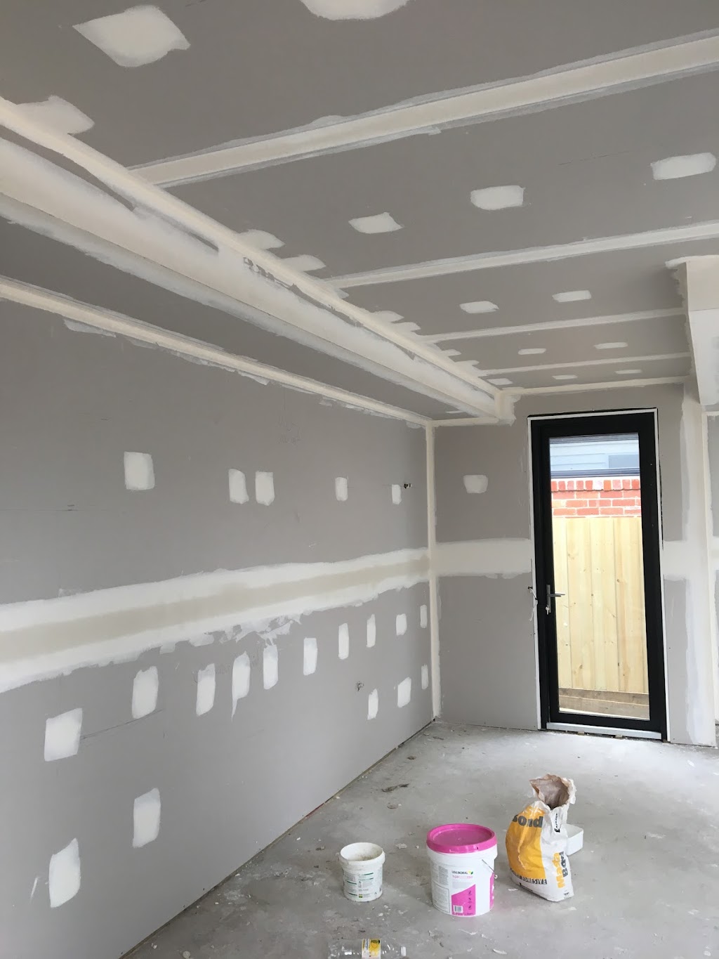 P&M services | 1 Churchill Ave, Newtown VIC 3220, Australia | Phone: 0447 647 042