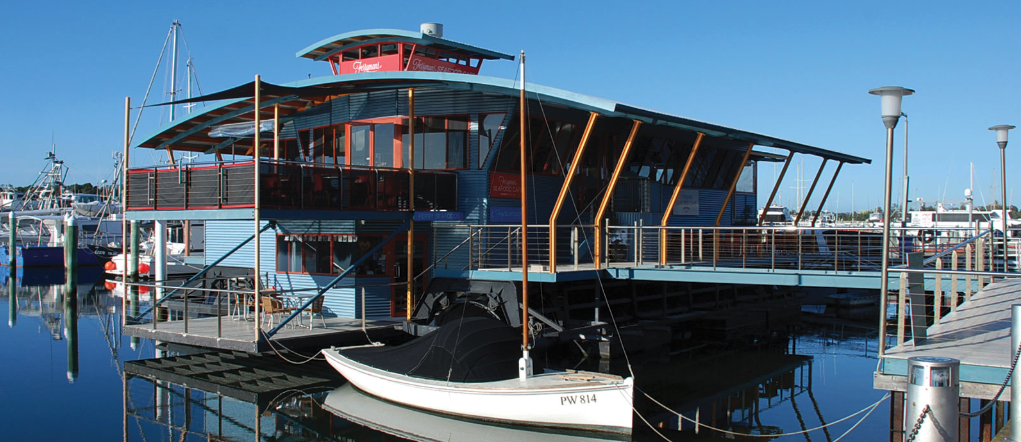Ferrymans Cafe | Middle Boar Harbor, The, Esplanade, Lakes Entrance VIC 3909, Australia | Phone: (03) 5155 3000
