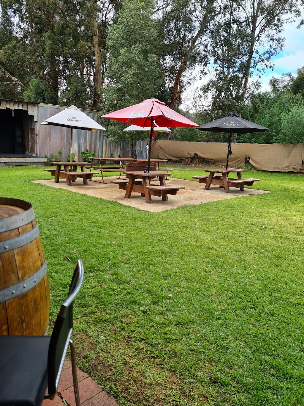 The Mumby Pub | bar | 2751 Donnybrook-Boyup Brook Rd, Mumballup WA 6225, Australia | 0897322550 OR +61 8 9732 2550