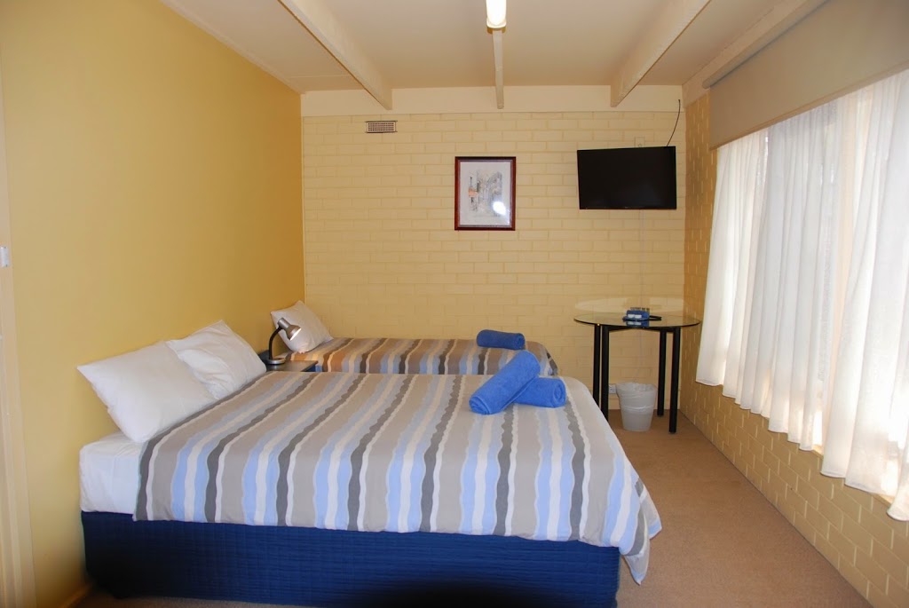 Rye Beach Motel | lodging | 1929 Point Nepean Rd, Rye VIC 3941, Australia | 0359852002 OR +61 3 5985 2002