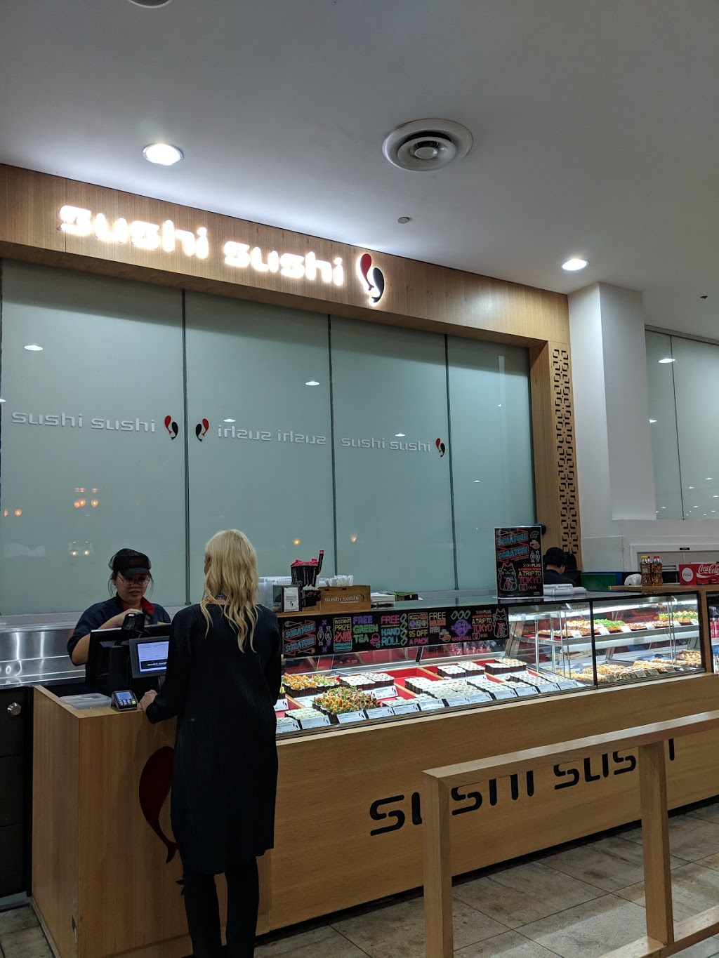 Sushi Sushi Melbourne Airport T4 | restaurant | Terminal 4, 14 Departure Dr, Melbourne Airport VIC 3045, Australia | 0393354854 OR +61 3 9335 4854