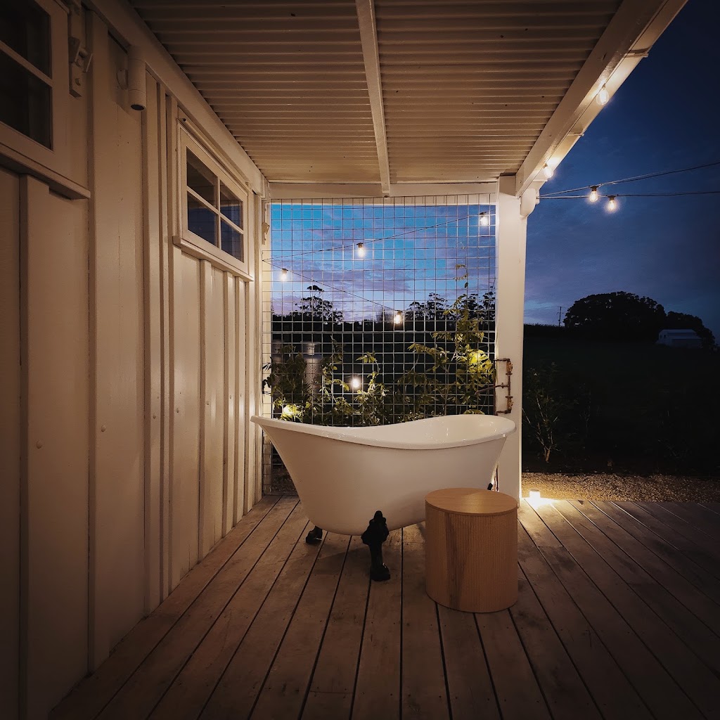 Grandvue Farm and Stay | 217 McAllisters Rd, Bilambil Heights NSW 2486, Australia | Phone: 0439 002 006