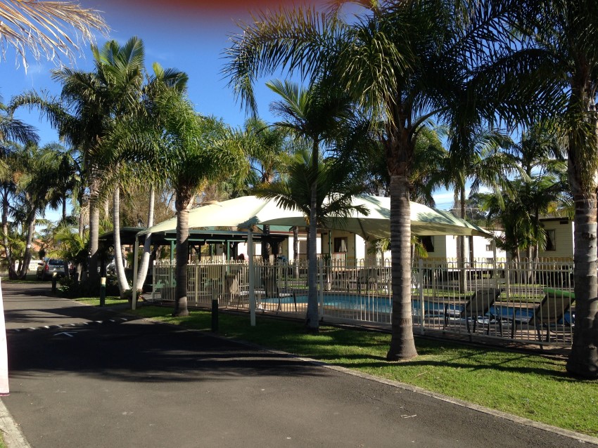 Sussex Palms Holiday Park | campground | 21 Sussex Rd, Sussex Inlet NSW 2540, Australia | 0423351175 OR +61 423 351 175