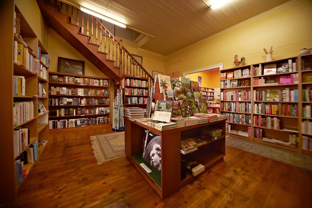 Bellcourt Books | book store | 63 Gray St, Hamilton VIC 3300, Australia | 0355721310 OR +61 3 5572 1310