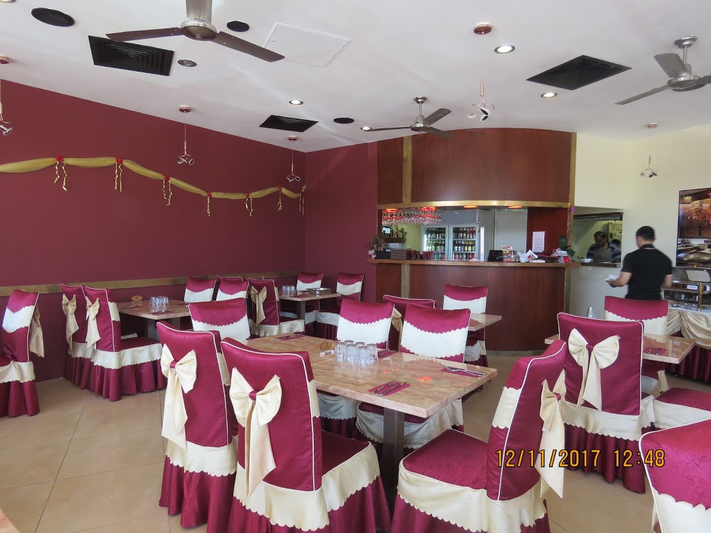 Priyas Indian Restaurant | restaurant | 33 Hollywell Rd, Biggera Waters QLD 4216, Australia | 0755006995 OR +61 7 5500 6995