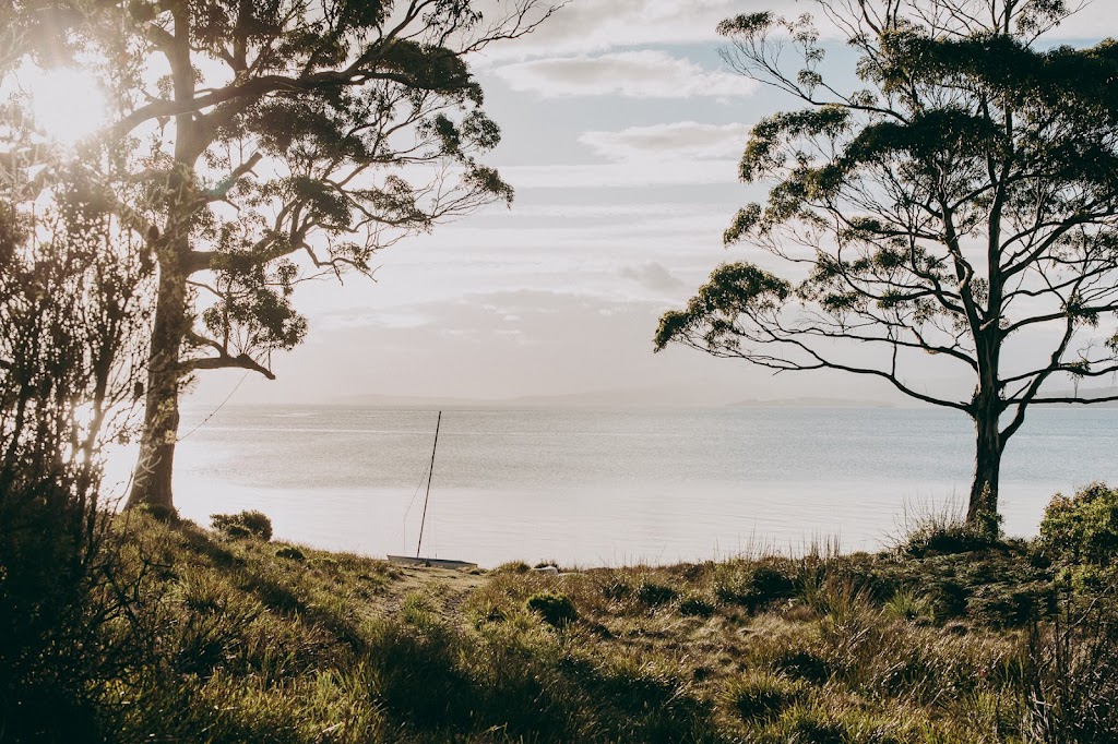 Sheepwash Bay | 250 Sheepwash Rd, Alonnah TAS 7150, Australia | Phone: 0488 942 763