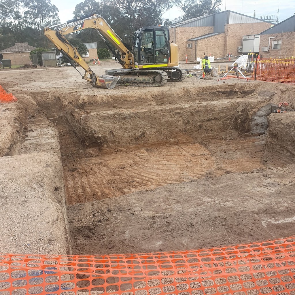 Amblers Earthworks Pty Ltd | general contractor | Fernleigh Rd, Mount Austin NSW 2650, Australia | 0424408663 OR +61 424 408 663