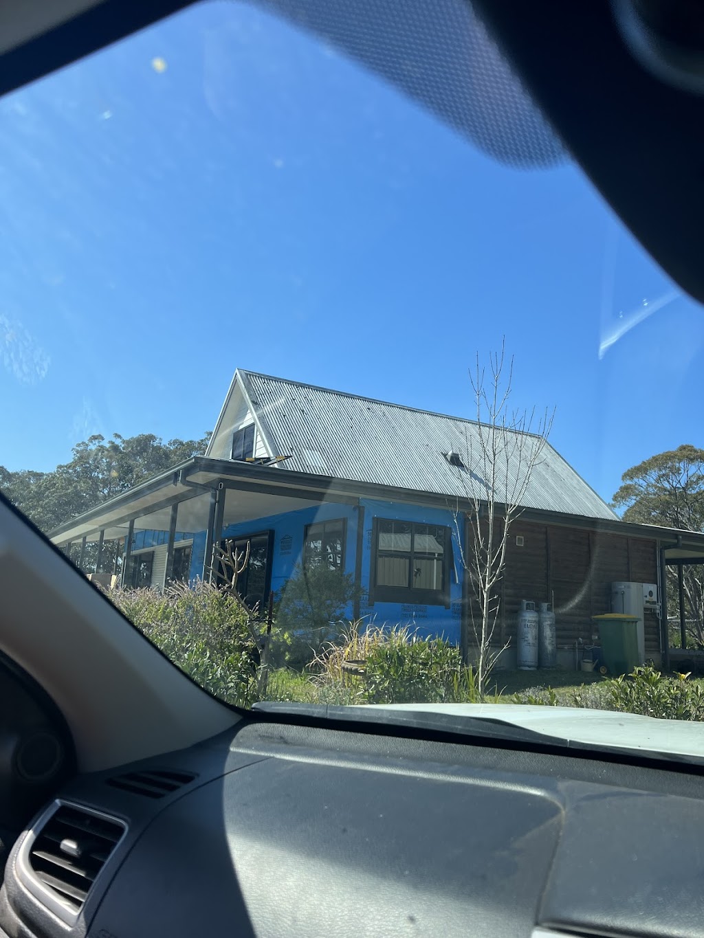 K.L.C roofing | 13 Tropic Gardens Dr, Smiths Lake NSW 2428, Australia | Phone: 0422 896 517