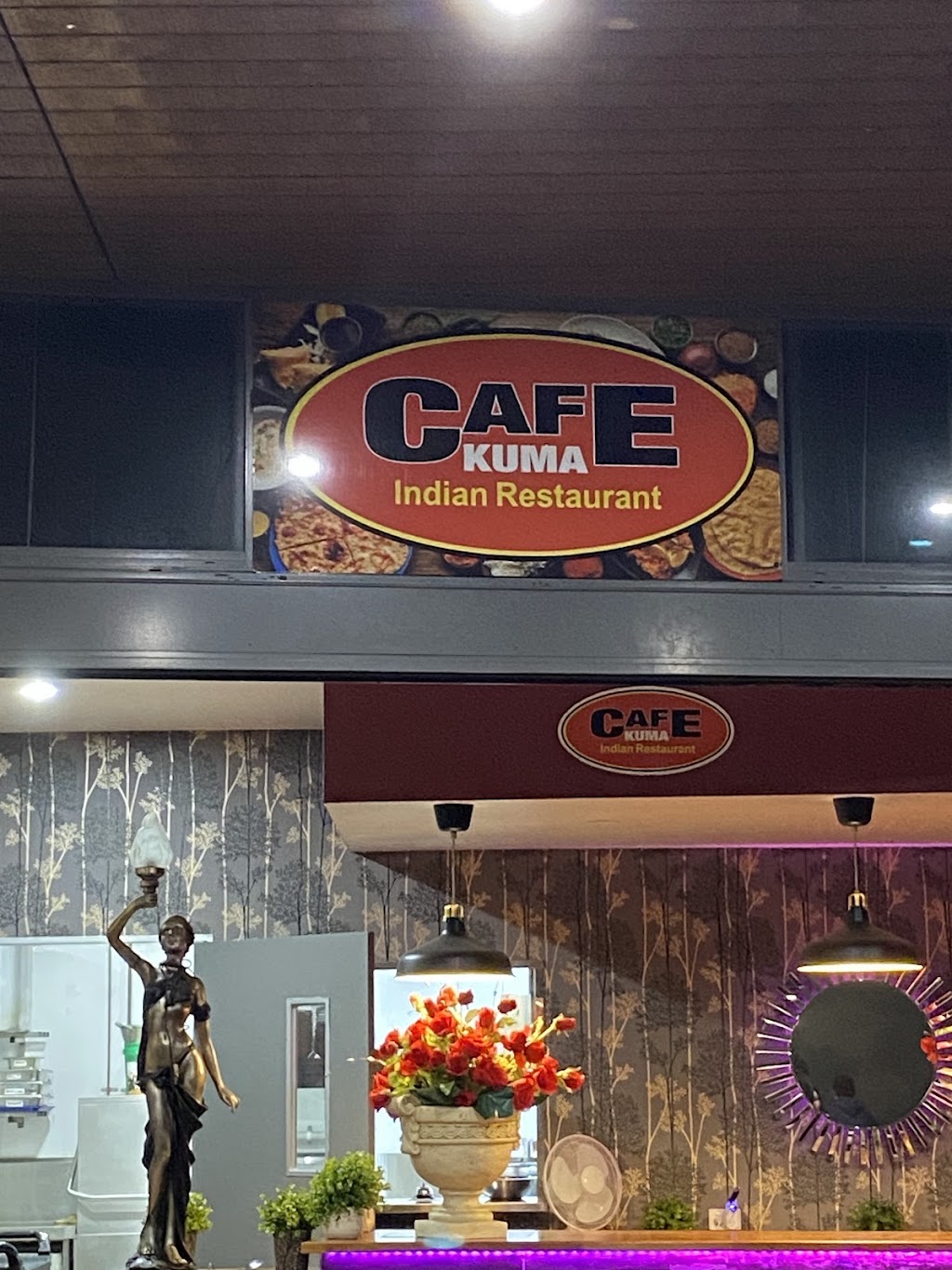 Cafe Kuma Indian Restaurant | 4 Marina Promenade, Paradise Point QLD 4216, Australia | Phone: 0424 473 448