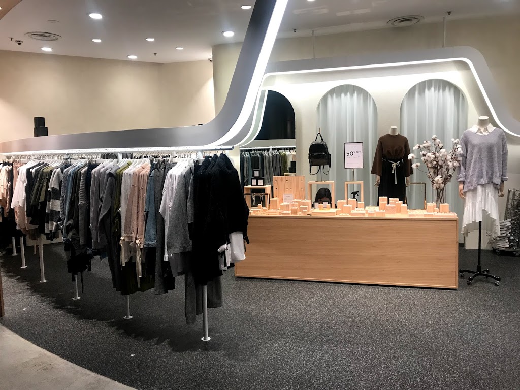 OSKER | clothing store | shop 1023 level/1 Westfield St, Sydney NSW 2000, Australia