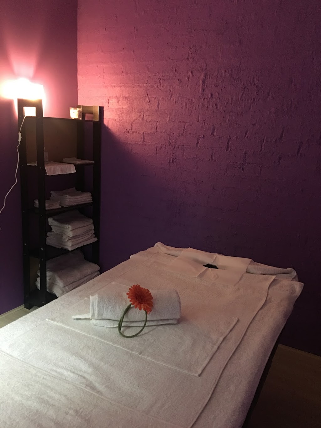 Cherry Blossoms Massage Therapy | spa | Level 1/192 Bayswater Rd, Bayswater North VIC 3153, Australia | 0451838147 OR +61 451 838 147