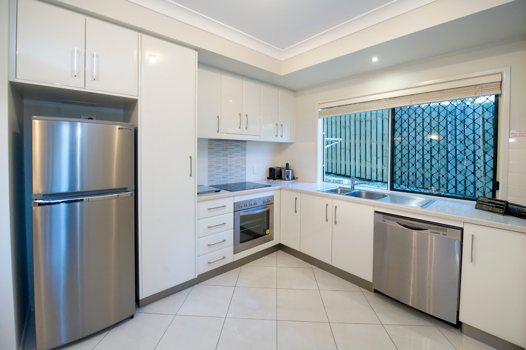 Apartments On Palmer | lodging | 5 Palmer St, Allenstown QLD 4700, Australia | 0749211400 OR +61 7 4921 1400