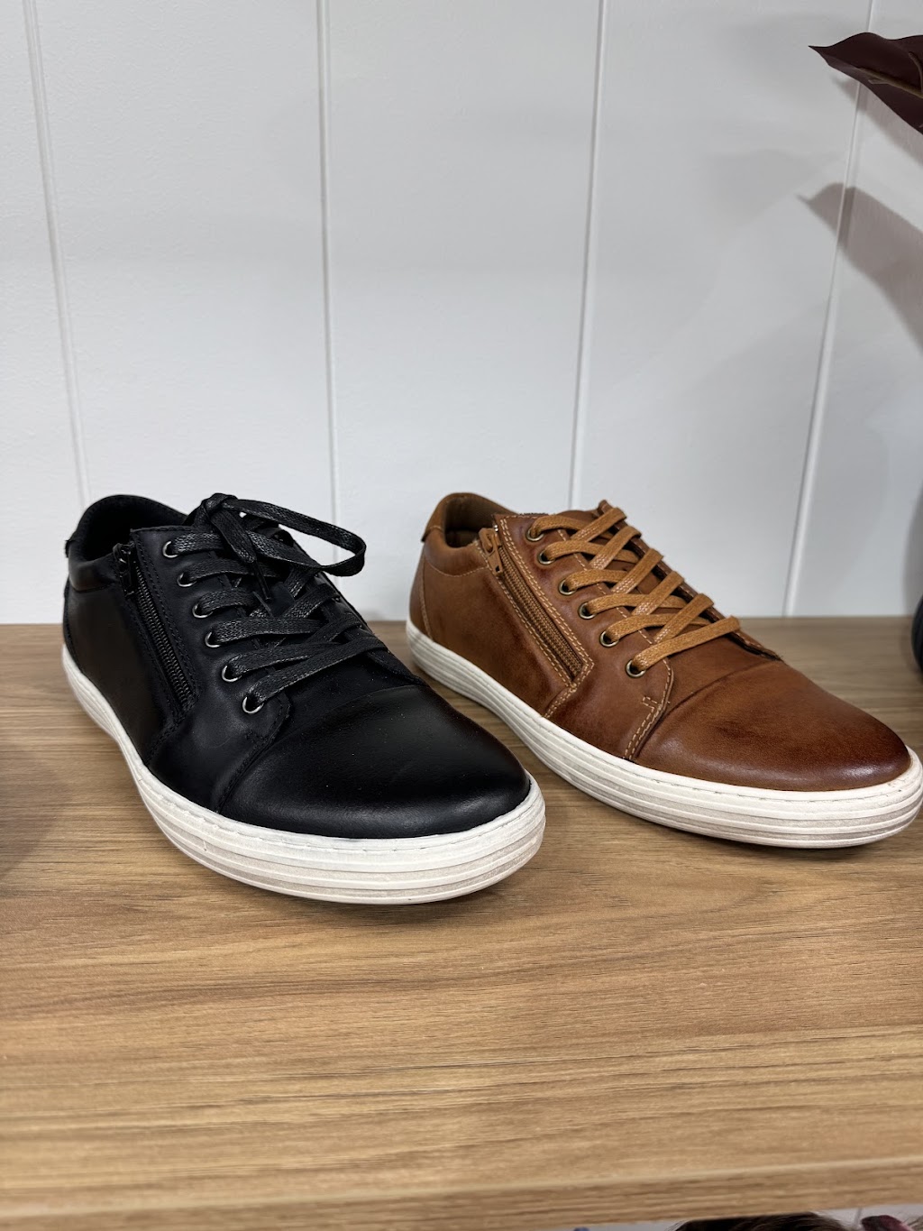 Baxter Boots & Shoes Dubbo | 137 Macquarie St, Dubbo NSW 2830, Australia | Phone: (02) 6885 5801