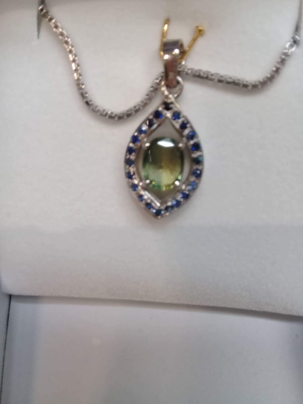 Billabong Blue Sapphire | jewelry store | Inverell Tourist Information Centre, Campbell St, Inverell NSW 2360, Australia | 0267210500 OR +61 2 6721 0500