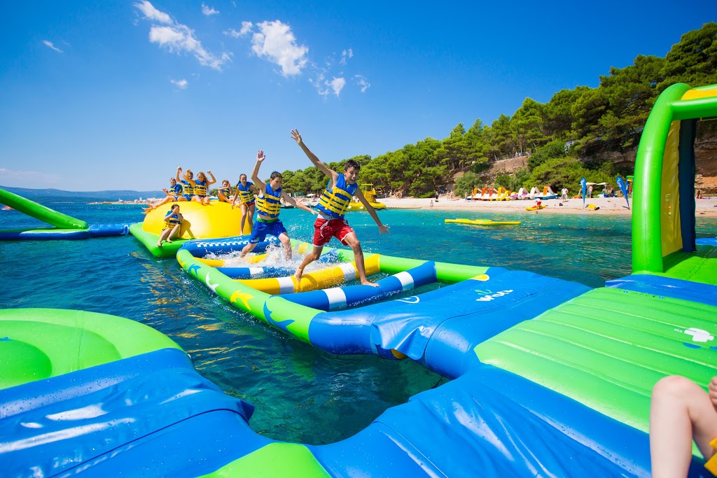 AquaSplash Inflatable Water Park | 42 Masons Parade, Gosford NSW 2250, Australia | Phone: (02) 8325 1705