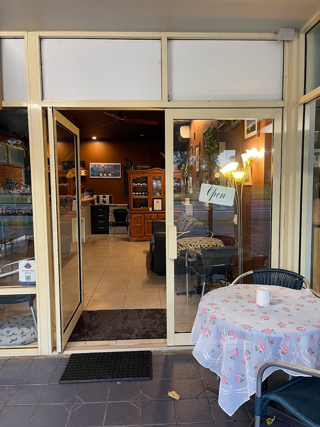 Core Café | cafe | 6/1500 Brisbane Valley Highway, Fernvale QLD 4306, Australia | 0404368302 OR +61 404 368 302