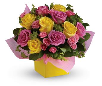 Lyns Bloom Room | florist | Shop 7/1613 Ocean Dr, Lake Cathie NSW 2445, Australia | 0265863603 OR +61 2 6586 3603