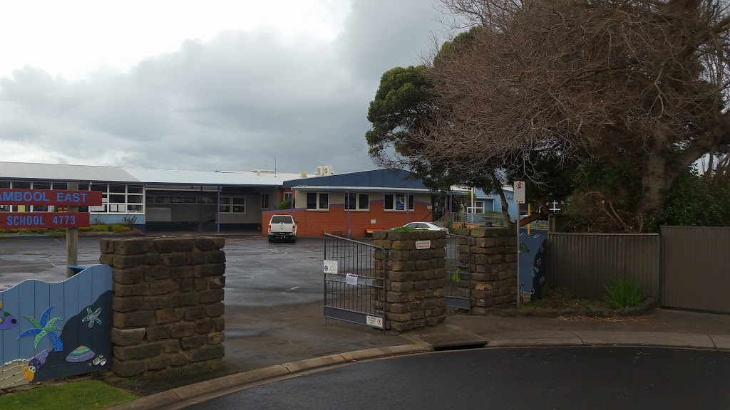 Warrnambool East Primary School | school | Nicholson St, Warrnambool VIC 3280, Australia | 0355624100 OR +61 3 5562 4100