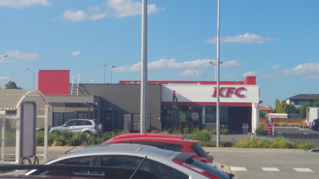 KFC Taylors Hill | 1/127 Gourlay Rd, Taylors Hill VIC 3037, Australia | Phone: (03) 9390 6810