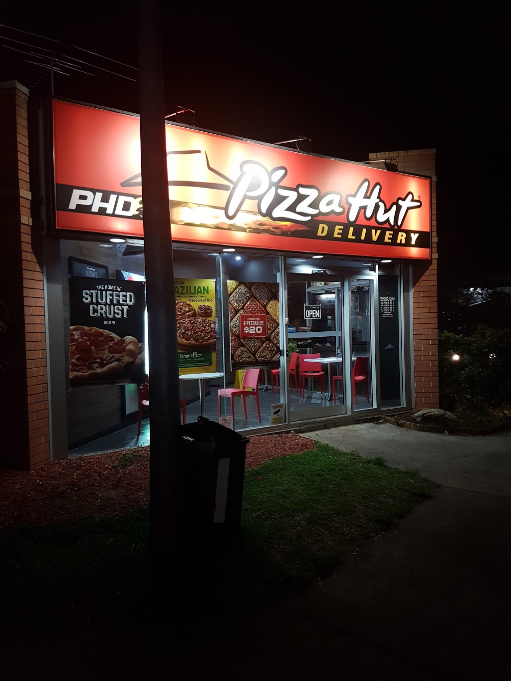 Pizza Hut Cleveland | meal delivery | 197-203 Bloomfield St, Cleveland QLD 4163, Australia | 131166 OR +61 131166