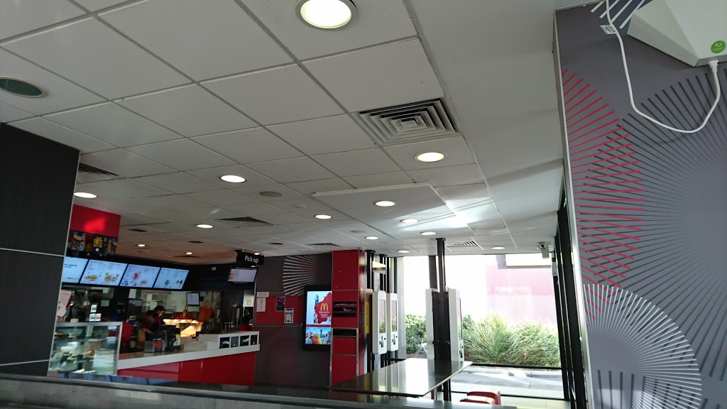 McDonalds Spearwood | cafe | 254 Rockingham Rd, Spearwood WA 6163, Australia | 0894186533 OR +61 8 9418 6533