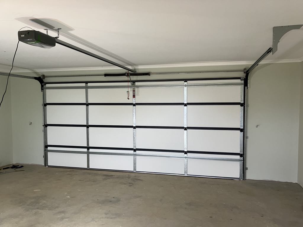 Garage Door Pro | 53 Cavendish Rd, Duroby NSW 2486, Australia | Phone: 0400 403 323