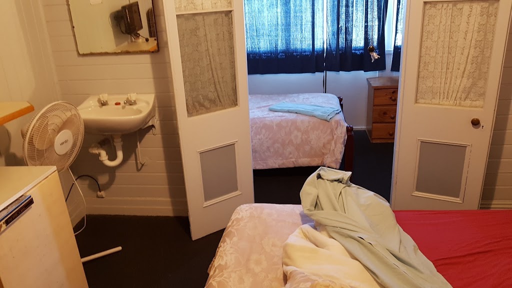Yarraman Hotel Motel | lodging | 14 New England Hwy, Yarraman QLD 4614, Australia | 0741638285 OR +61 7 4163 8285