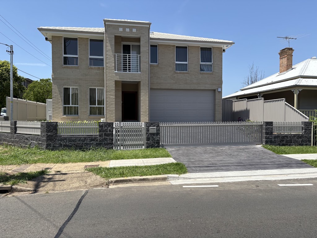 THE FENCING GURUS | 18 Tuart Cir, Narellan Vale NSW 2567, Australia | Phone: 0433 234 367