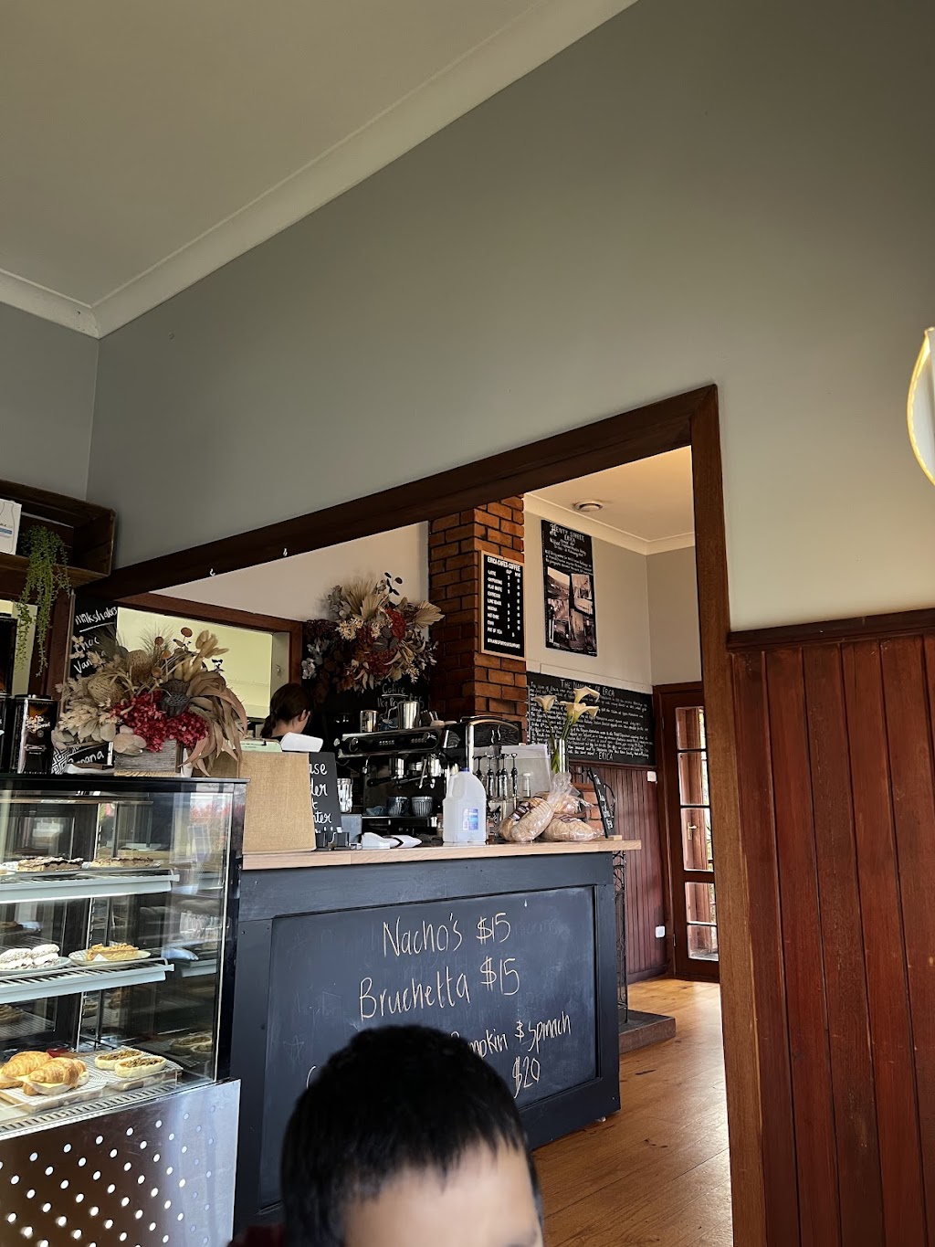 Erica Cafe & Bar | 2 Henty St, Erica VIC 3825, Australia | Phone: 0410 709 724