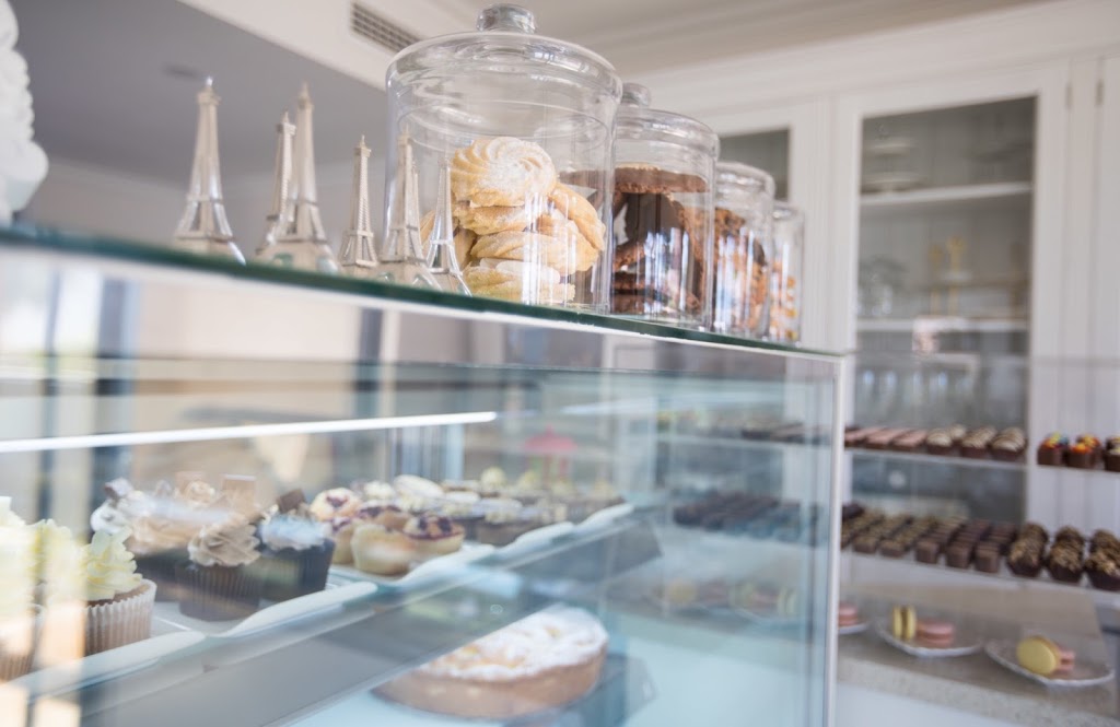 La Belle Patisserie & High Tea House | cafe | 2 Village Mews, Wannanup WA 6210, Australia | 0423867834 OR +61 423 867 834