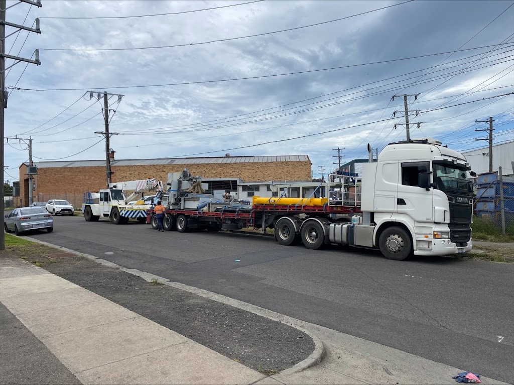 HRG Cranes | 31 Ashley Rd, Yarrambat VIC 3091, Australia | Phone: 0468 309 870
