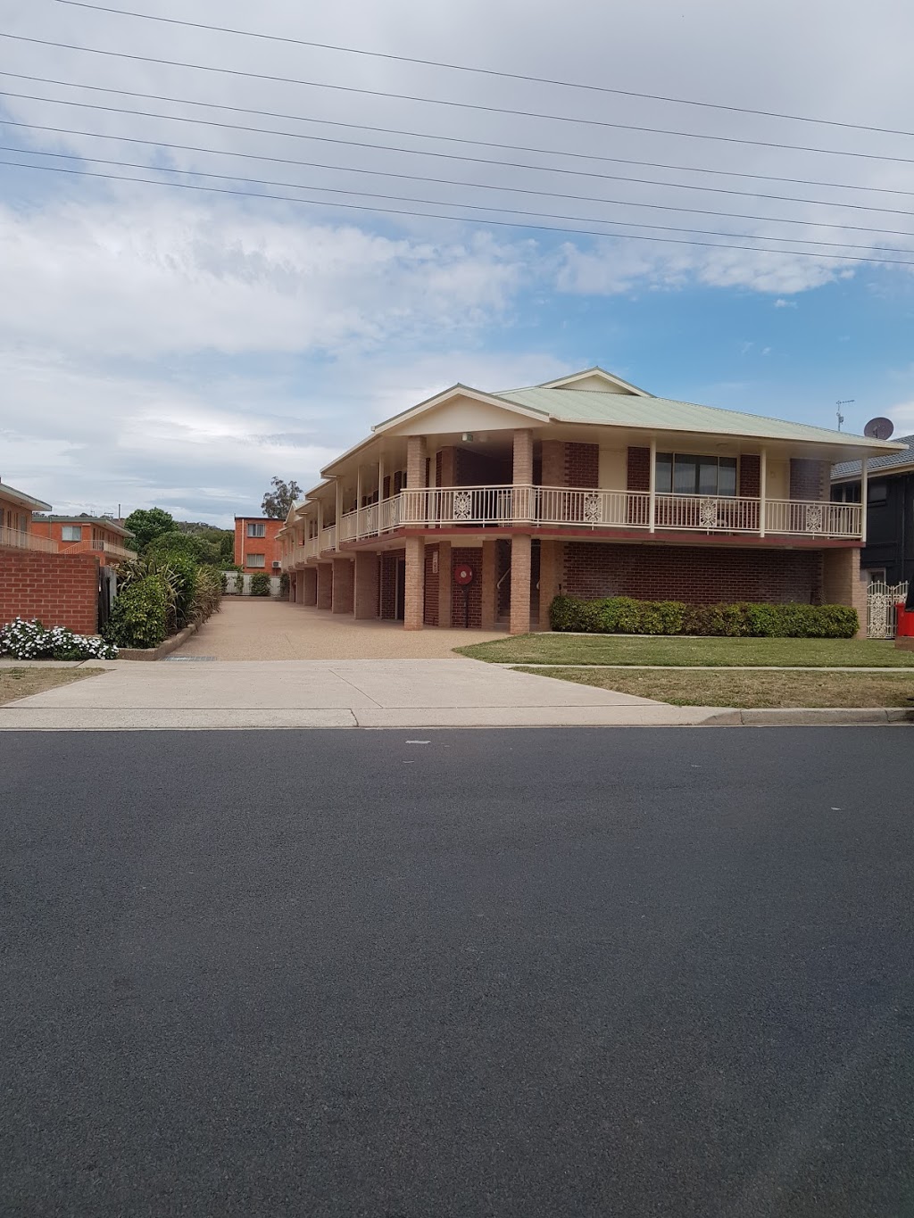 Leagues Motel | lodging | 1 Macquoid St, E Queanbeyan NSW 2620, Australia | 0262971355 OR +61 2 6297 1355