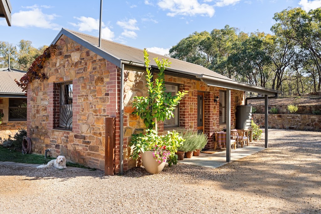 HeartStone Hill | 5 McMeekin St, Castlemaine VIC 3450, Australia | Phone: 0418 548 663
