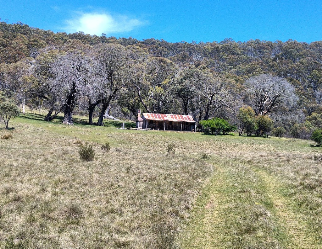 Oldfields Hut Camping Ground | lodging | Murray Gap Trail, Cooleman NSW 2611, Australia