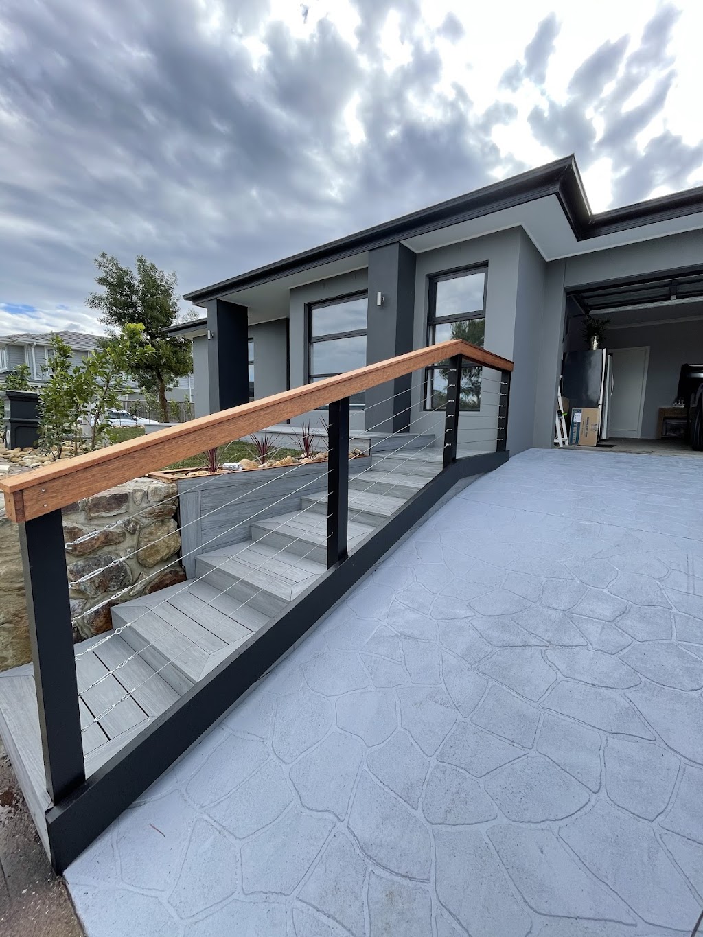 Barski Property Maintenance Landscaping and Decking | 19 Holgate Ave, Clyde North VIC 3978, Australia | Phone: 0421 449 389