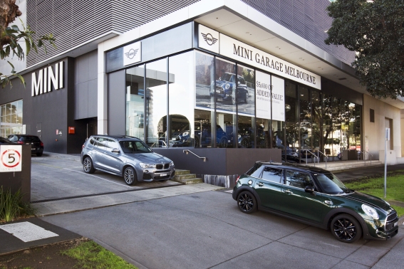 Melbourne MINI Garage | car dealer | 209 Kings Way, South Melbourne VIC 3205, Australia | 0386994888 OR +61 3 8699 4888