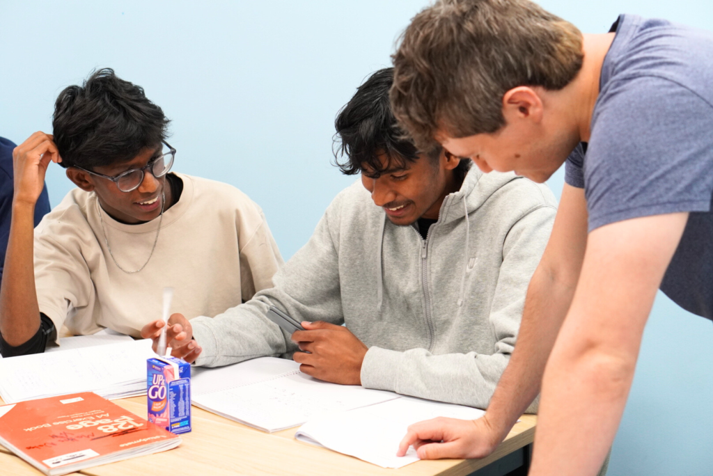 Sams Tutoring Oran Park | 72 Central Ave, Oran Park NSW 2570, Australia | Phone: 0423 231 909