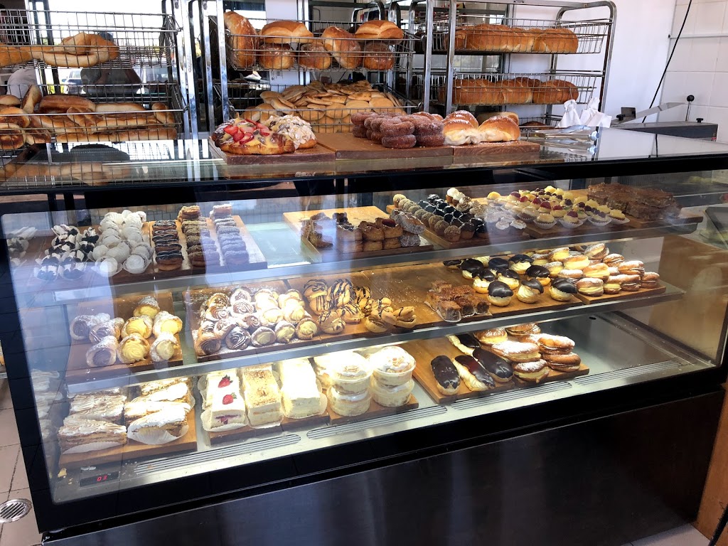 Dulce Bakehouse | bakery | 8/350 Taylors Rd, Delahey VIC 3037, Australia | 0393077299 OR +61 3 9307 7299