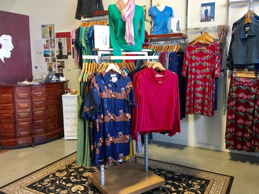Sinerji Organic Clothing | clothing store | 330 Mons Rd, Forest Glen QLD 4566, Australia | 1800398685 OR +61 1800 398 685