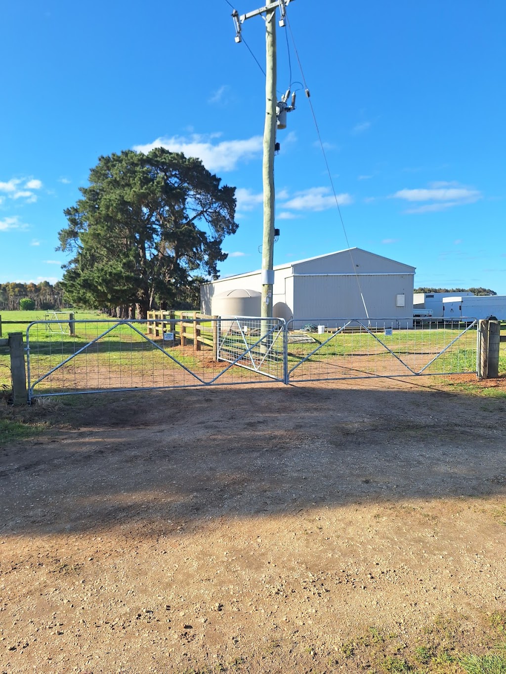 B.E Rural Fencing Winchelsea | 33 Batson St, Winchelsea VIC 3241, Australia | Phone: 0417 381 310