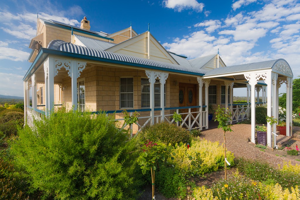 Grovely House Bed and Breakfast Stanthorpe | 1A Torrisi Terrace, Stanthorpe QLD 4380, Australia | Phone: (07) 4681 0484