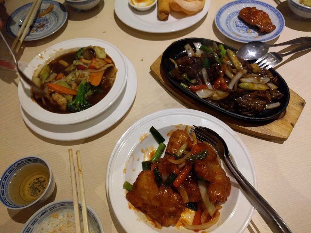 Yuet Wah Chinese Restaurant | restaurant | 175 Moggill Rd, Taringa QLD 4068, Australia | 0733715731 OR +61 7 3371 5731